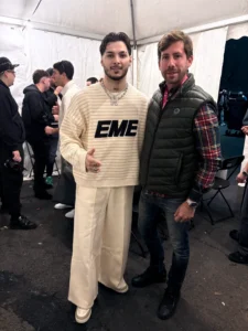 foto de jorge aparicio con rvfv el cantante